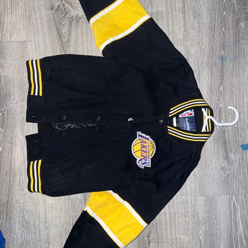 Lakers size 7 youth varsity jacket